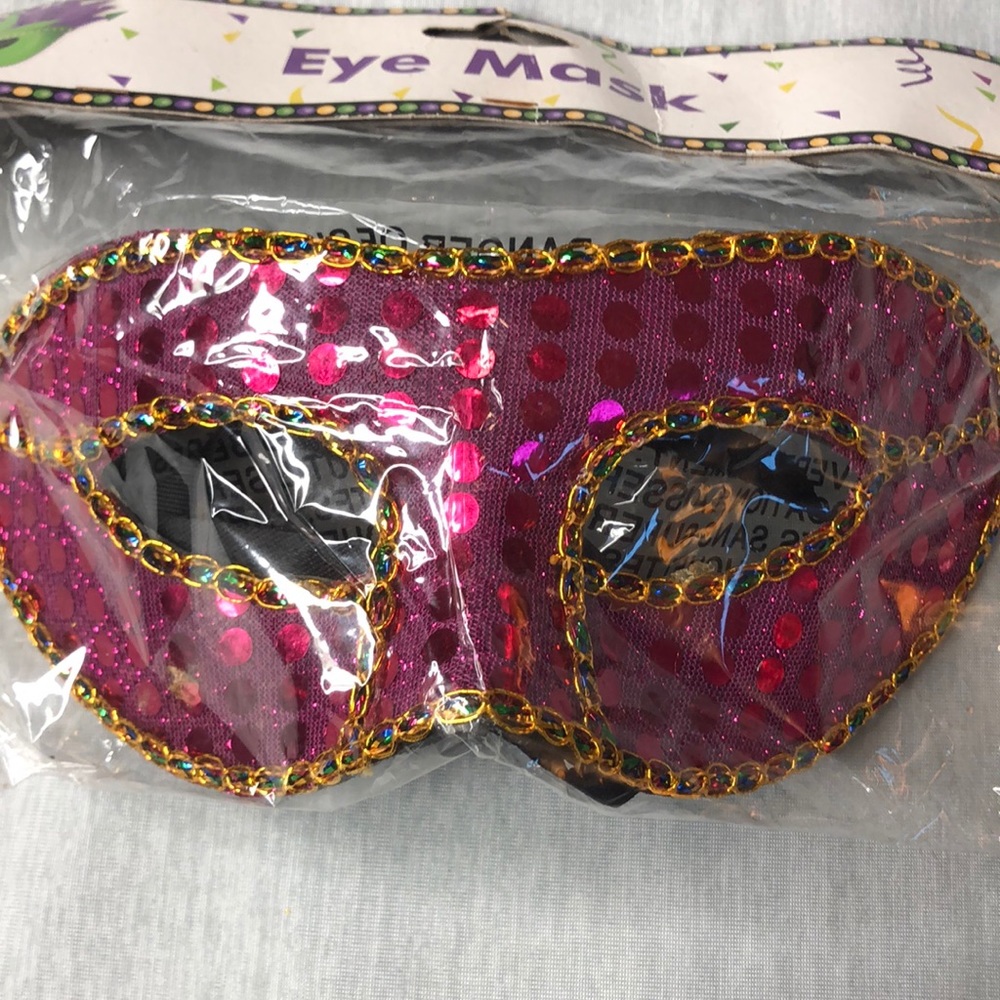Mardi Gras style mask size Small